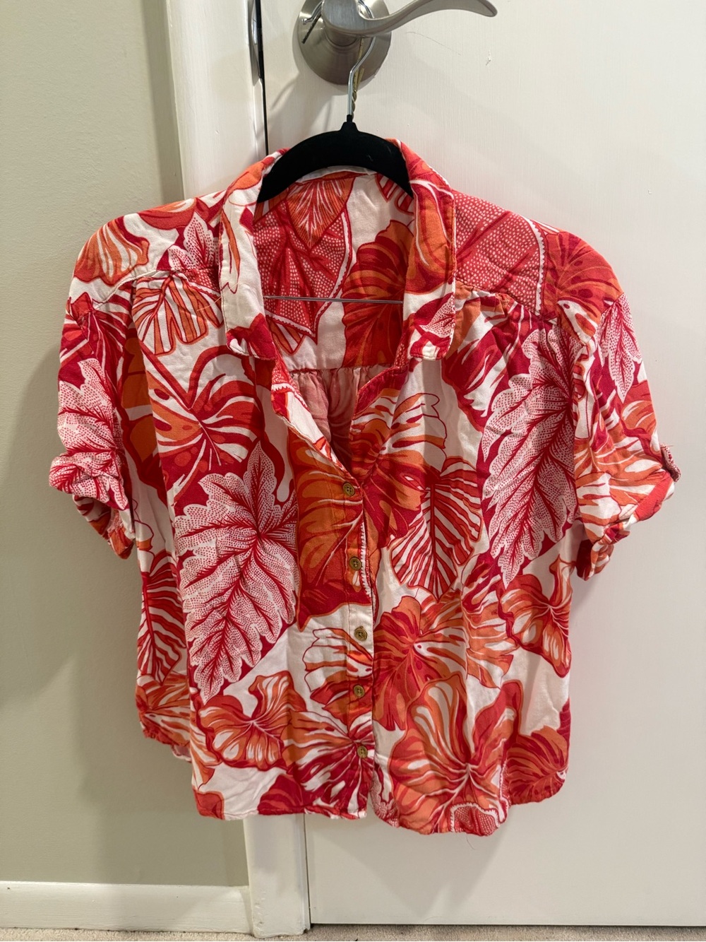 Jane and Delaney 2 piece Women's Red & Orange Floral Button-Up Top and Pants set